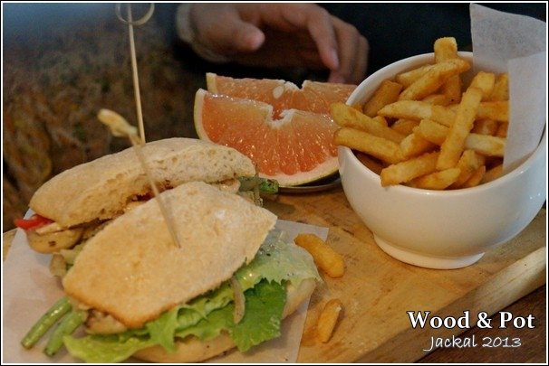 20130124 WoodPot-15