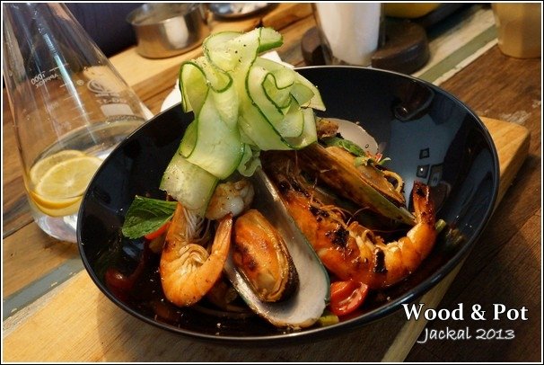20130124 WoodPot-18