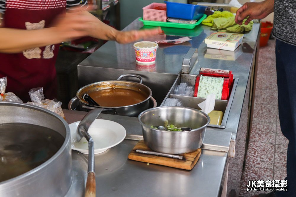 【台南中西區】福記肉圓 | 軟糯好吃的台南肉圓，外皮Q滑可口