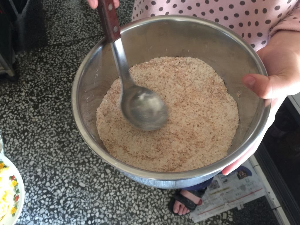 04潤餅的重要角色~花生糖粉.JPG