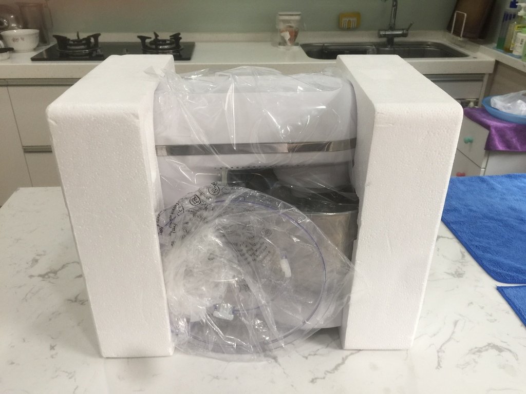 04雖然是二手機~但包裝都像新的一樣.JPG