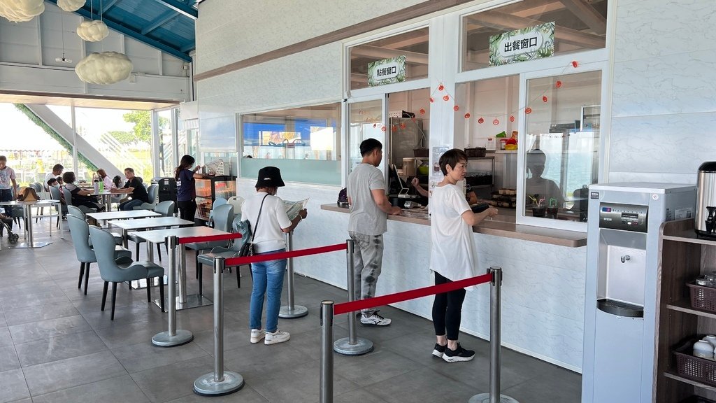 04餐廳內點餐~半自助式.JPG