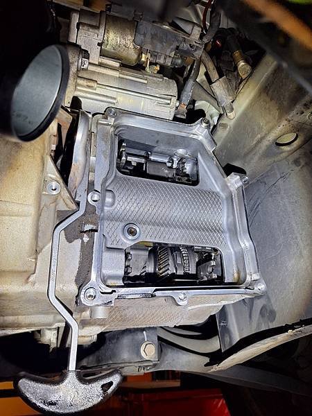 福斯caddy 無動力 無檔位燈 無法再次發動 檔位閃爍 出