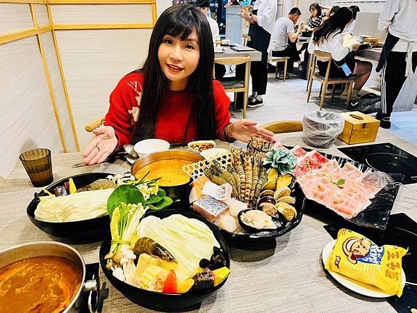 『板橋美食』府中站走路就會到 樂釜極上鍋物詳細食評：小資幸福