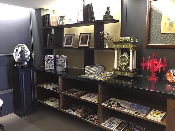 捷絲旅書報雜誌