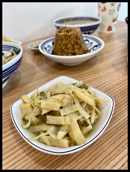 【台中太平馬卡龍公園必吃美食】口碑爆棚日售700碗up的肉羹