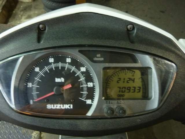 GSR125 怠速一會兒1000rpm 一會兒2500rpm  忽高忽低