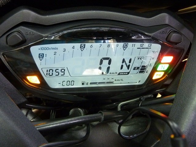 GSX-S1000 故障燈偶而亮起