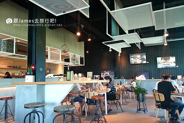 【員林美食】旅人咖啡館(員林店)下午茶、早午餐03.JPG