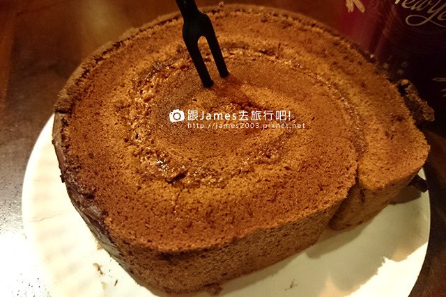 【台中美食】歐式工業風~多那之台中咖啡概念館(咖啡、蛋糕) 16.jpg