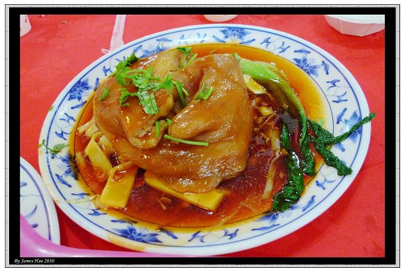 又是豬腳！
