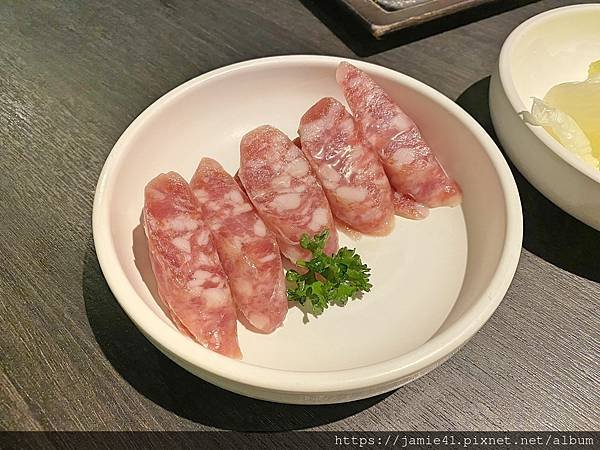 【台中】茶六燒肉堂中清店～大氣舒適、肉多美味、服務又好