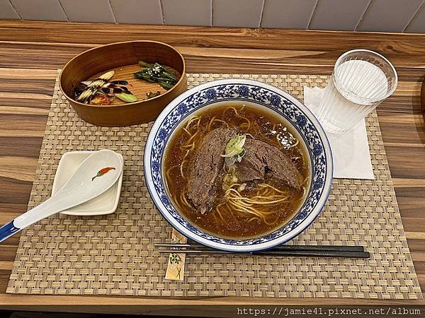 【台北】江牛樓～迪化街裡日本人開的排隊牛肉麵