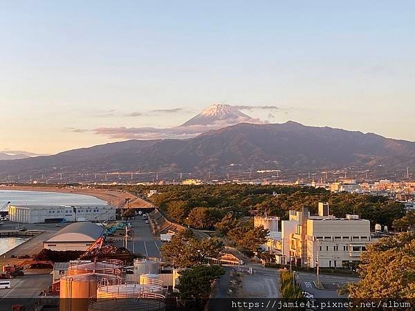 【沼津】漫步沼津港，到大型展望水門View-O看夕陽和富士山