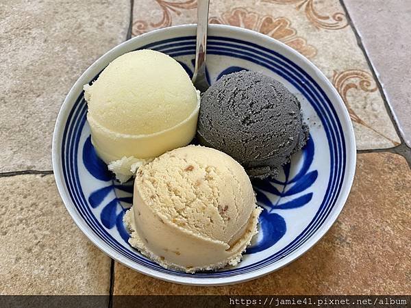 【桃園】陳秋剛綿綿冰龜山總店～又找到一間好吃冰店