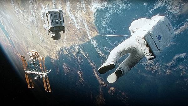 gravity-movie-7