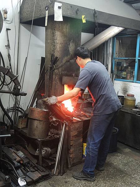 參觀打鐵工廠