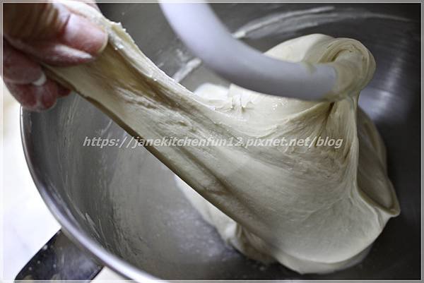 燙麵種茉莉綠茶番茄乾歐包