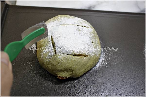 燙麵種茉莉綠茶番茄乾歐包