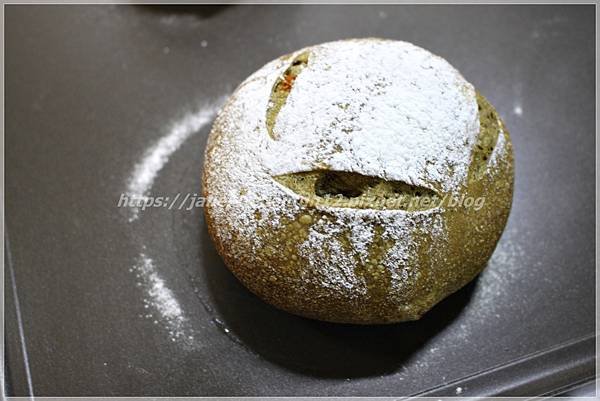 燙麵種茉莉綠茶番茄乾歐包