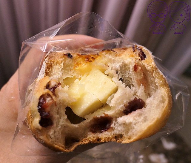15 安德尼斯烘焙坊 蔓越莓熔岩乳酪