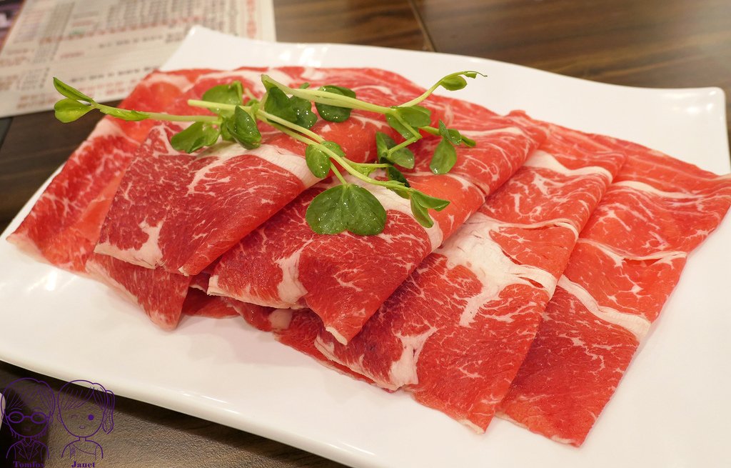 24 八方悅鍋物 肩胛牛肉鍋.jpg