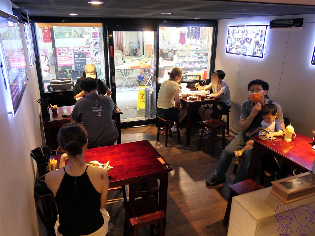 8 大稻埕魯肉飯 用餐區2.jpg