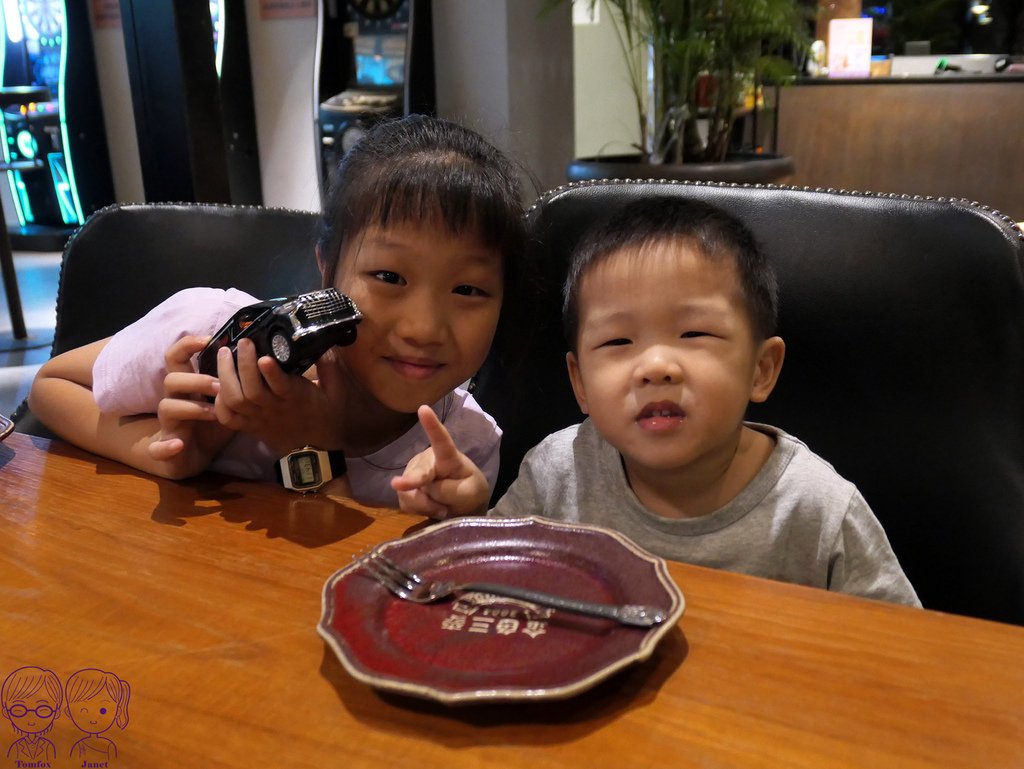 23 金色三麥 新莊店 餐盤.jpg
