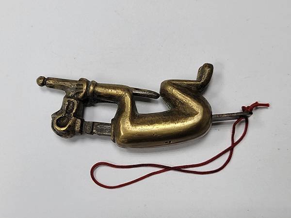 A098-3.jpg