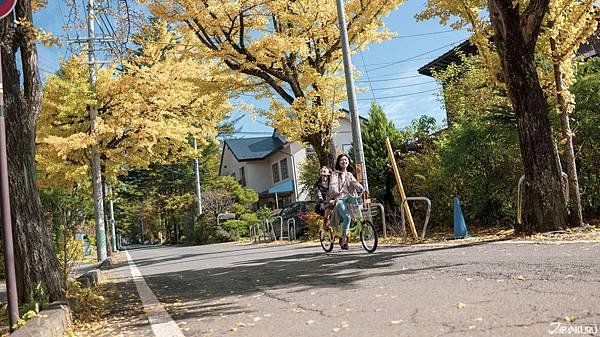 輕井澤秋天賞楓兩日遊 景點美食行程推薦 feat. 輕井澤王