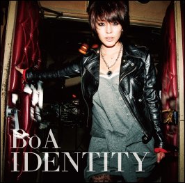 BoA (CD+DVD)_封面照.jpg