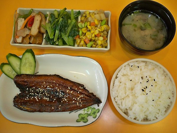 真香味烤鰻定食