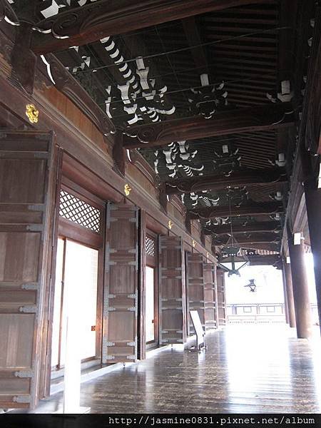 東本願寺 御影堂廊道 (2)