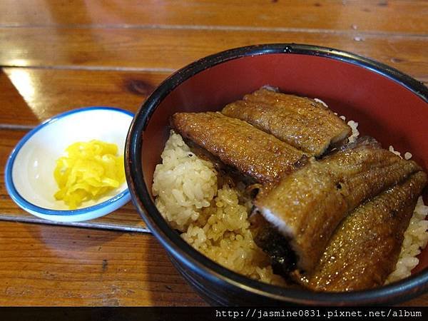 很夠味的鰻魚飯