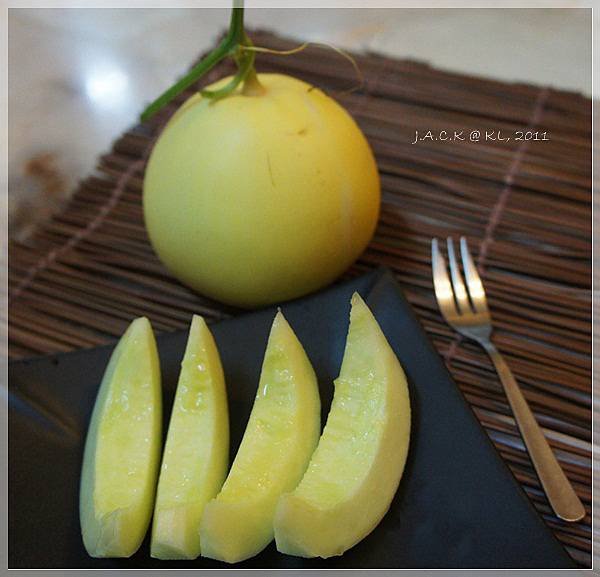 201105 melon 5.JPG