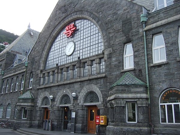 Bergen station.JPG