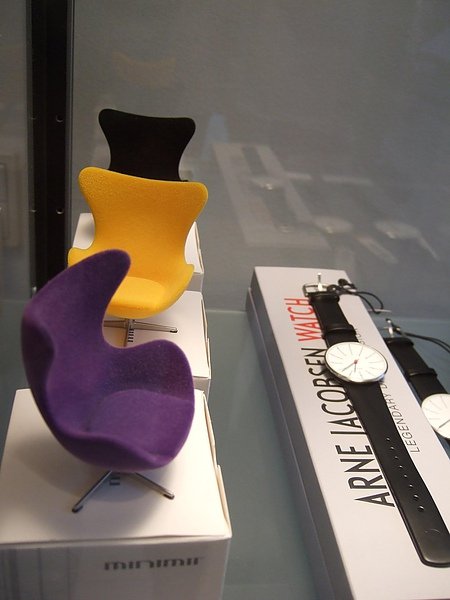 chairs for handset.JPG