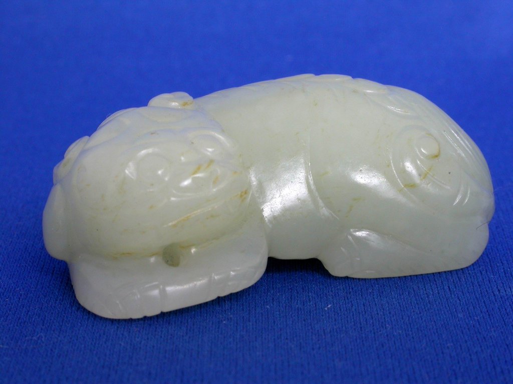 J295清白玉雕辟邪2.JPG