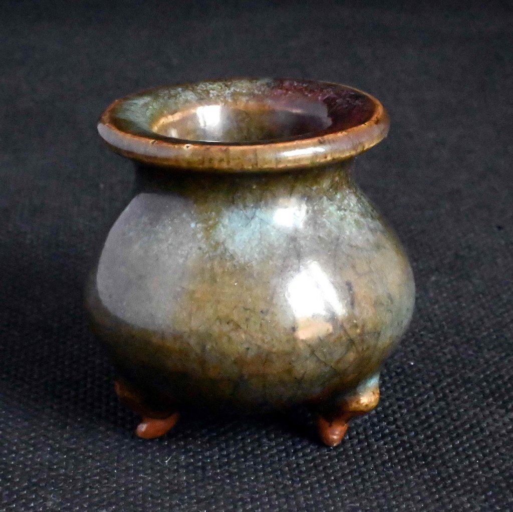 C1149北宋鈞窯藍帶紫釉三足小琴爐6.jpg