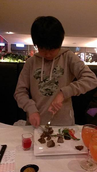 1214西堤牛排15.jpg