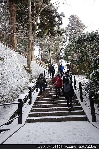 0123金色堂中尊寺4.jpg