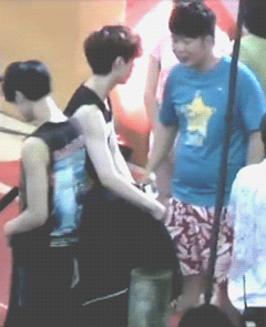 LAY KRIS.jpg