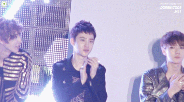 CCHANYEOL-5.gif