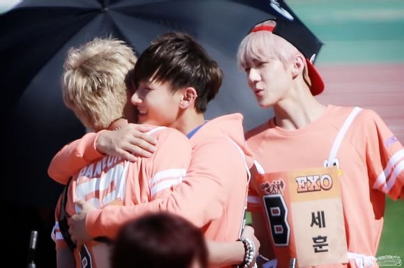 KRIS TAO SEHUN