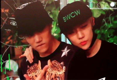 CHANYEOL HAHA-8.jpg