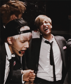 KRIS SEHUN KAI-3.jpg