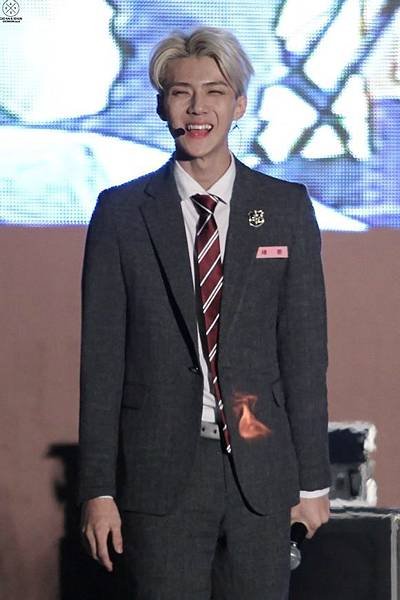 SEHUN SMAIL-1.jpg