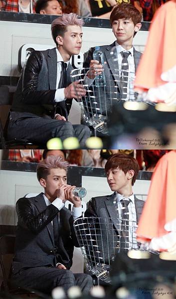 SEHUN CHANYEOL-4.jpg