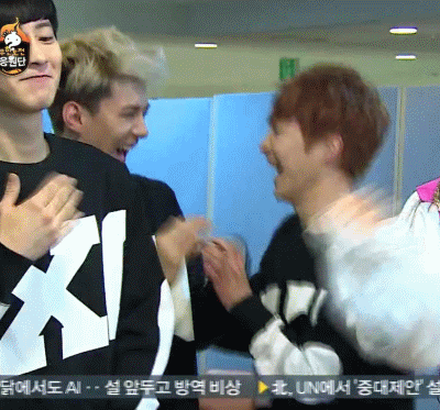 SEHUN XIUMIN-2.jpg