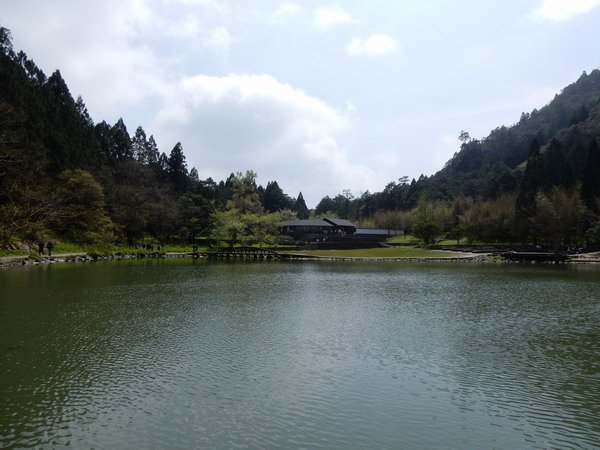 【遊記】宜蘭明池森林遊樂區 欣賞山中湖景 2016/4/2